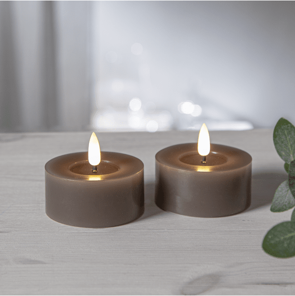LED Teelicht Flamme Flow Braun Von Star Trading - Im Timermodus leuchten die Lichter 6 Stunden lang an und 18 Stunden lang aus (in Wiederholung).