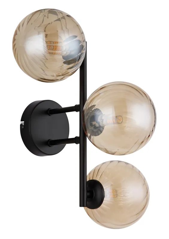 Conor 36cm Bernstein wandlampe Von Globo Lighting - Conor v&auml;gglampa i mattsvart med amberf&auml;rgade glassf&auml;rer ger en modern och elegant touch till vilket rum som helst.
