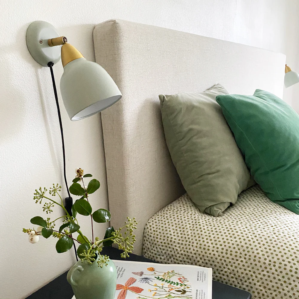 Urban Short Hellgrün leselampe Von Superliving - Ideal f&uuml;r Schlafzimmer, Wohnzimmer oder Leseecke &ndash; Urban Short ist eine flexible und zeitlose Beleuchtungsl&ouml;sung, die den Stil jedes Raumes unterstreicht!