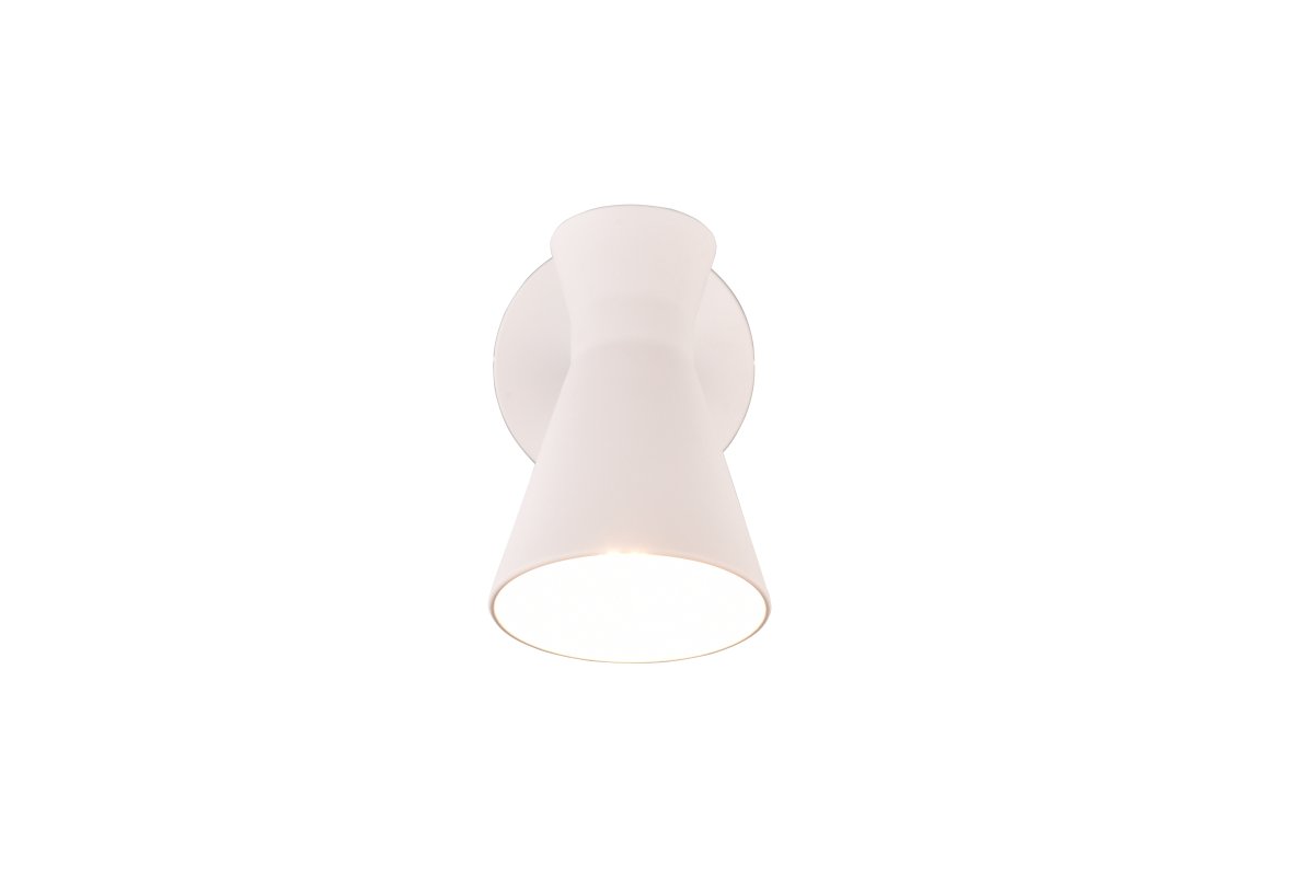 Enzo 16cm Weiß leselampe Von Trio Lighting - Die matte, weiße Oberfläche macht Enzo zu einer vielseitigen Wahl, die mit modernen Farbkonzepten und Einrichtungsstilen harmoniert.