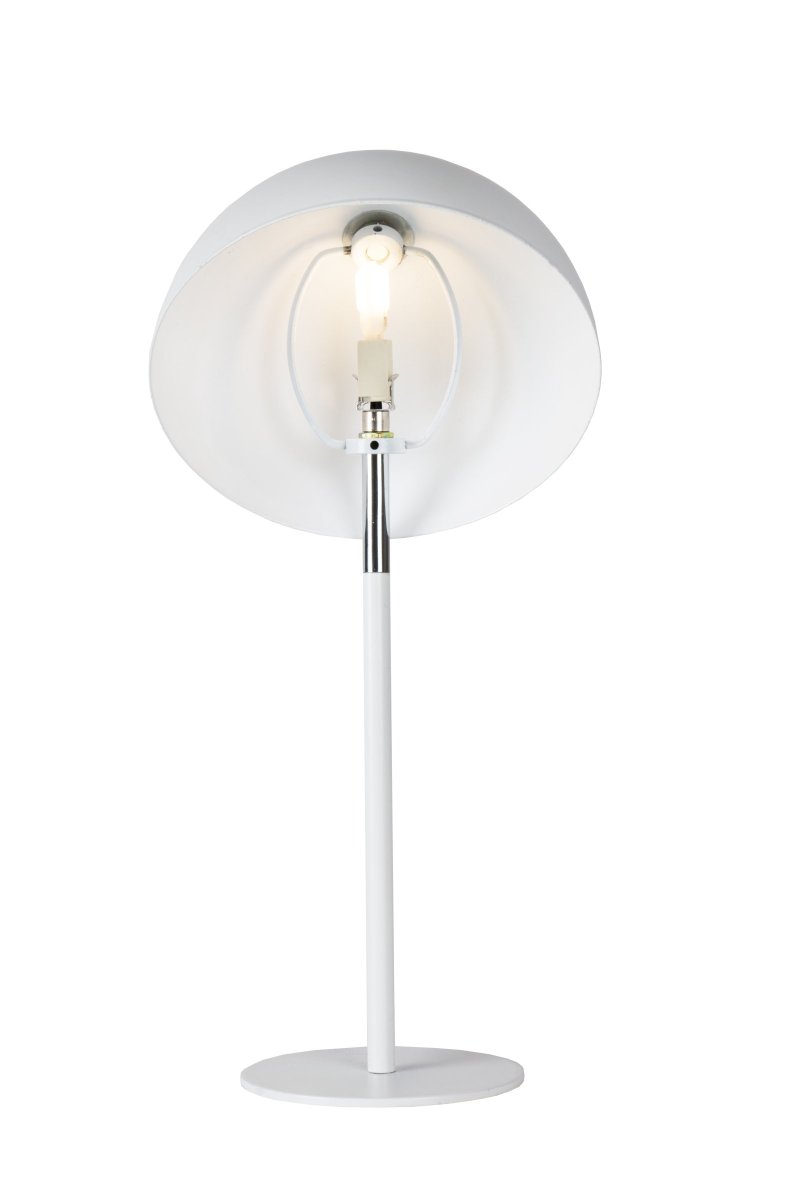 Icon 36cm Weiß tischlampe Von Globen Lighting - Tischlampe mit mattweiß lackiertem Metallschirm und -fuß mit Chromdetails.
