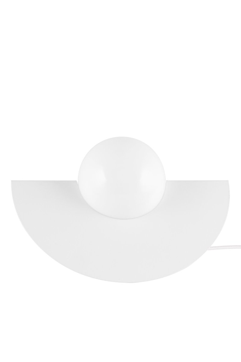Roccia 17cm Weiß tischlampe Von Globen Lighting - Roccia ist eine leicht zu platzierende und kompakte Lampe, die sich perfekt f&uuml;r den Schreibtisch oder das B&uuml;cherregal eignet.
