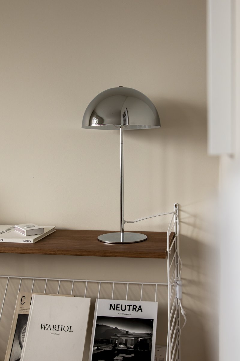 Icon 48cm Chrom tischlampe Von Globen Lighting - Dies ist eine gr&ouml;&szlig;ere Version der Icon-Tischlampenserie.