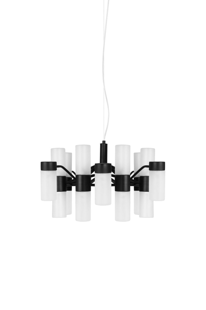 Santa Maria Ø57 Schwarz hängelampe Von Globen Lighting - Die Lampe besteht aus mattschwarz lackiertem Metall und verfügt über 18 Schirme aus Milchglas, wodurch bei eingeschalteter Lampe schöne Lichtpunkte durch das Glas sichtbar sind.