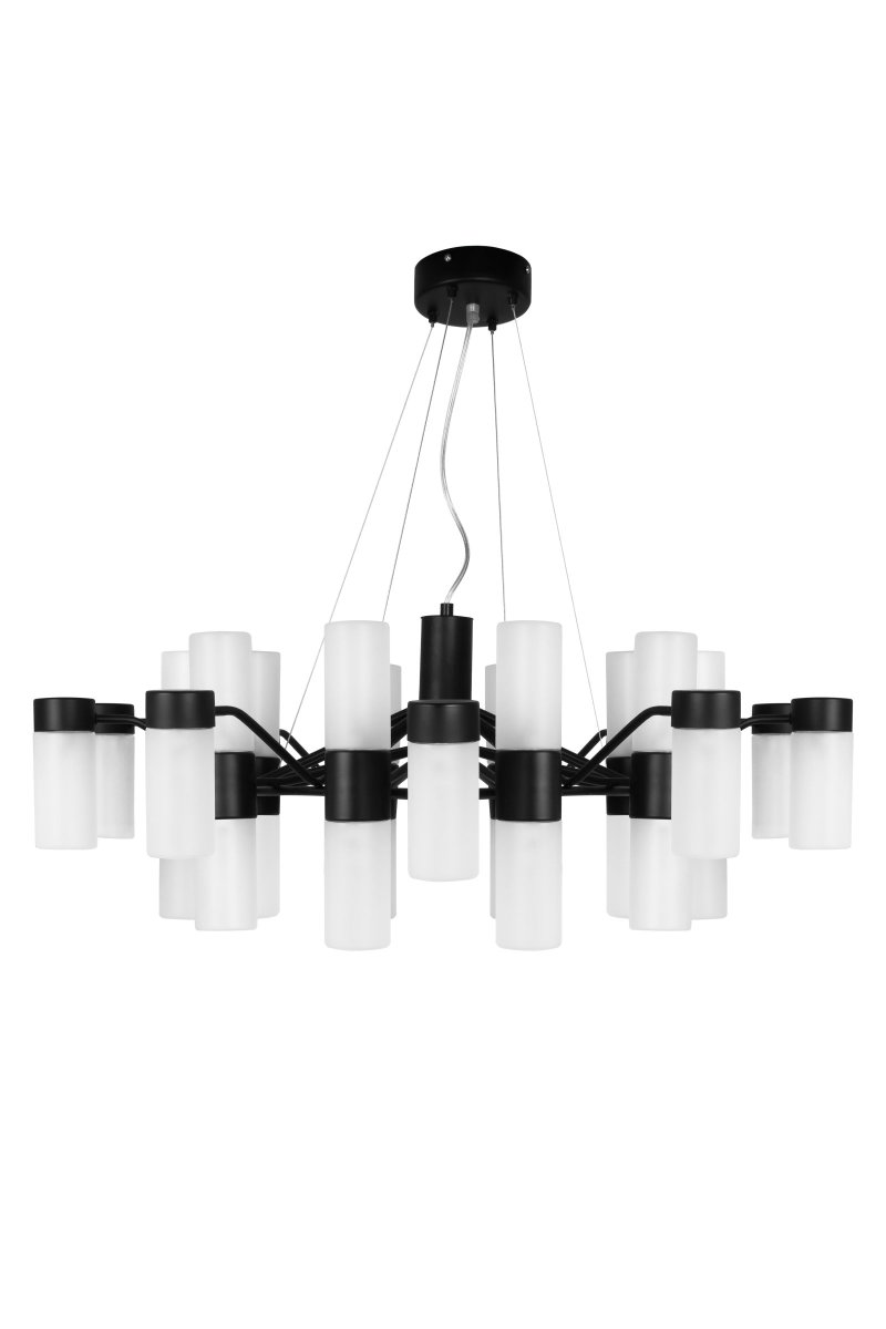 Santa Maria Ø90 Schwarz hängelampe Von Globen Lighting - Die Lampe besteht aus mattschwarz lackiertem Metall und verfügt über 30 Milchglaskuppeln, wodurch beim Einschalten der Lampe schöne Lichtpunkte durch das Glas sichtbar sind.