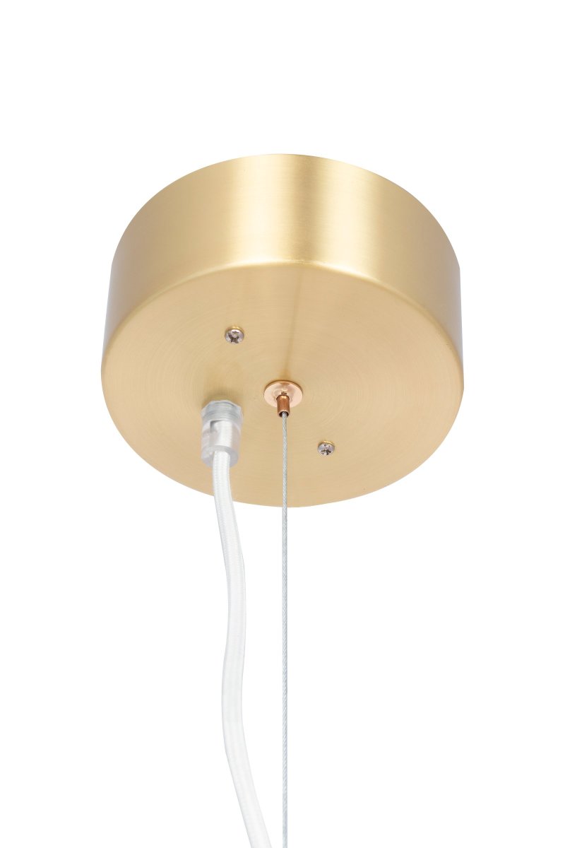 Astrid Ø50 Gebürstetes Messing hängelampe Von Globen Lighting - Astrid ist eine klassische Pendelleuchte mit mattwei&szlig;em Glas und geb&uuml;rstetem messingfarbenem Metall.