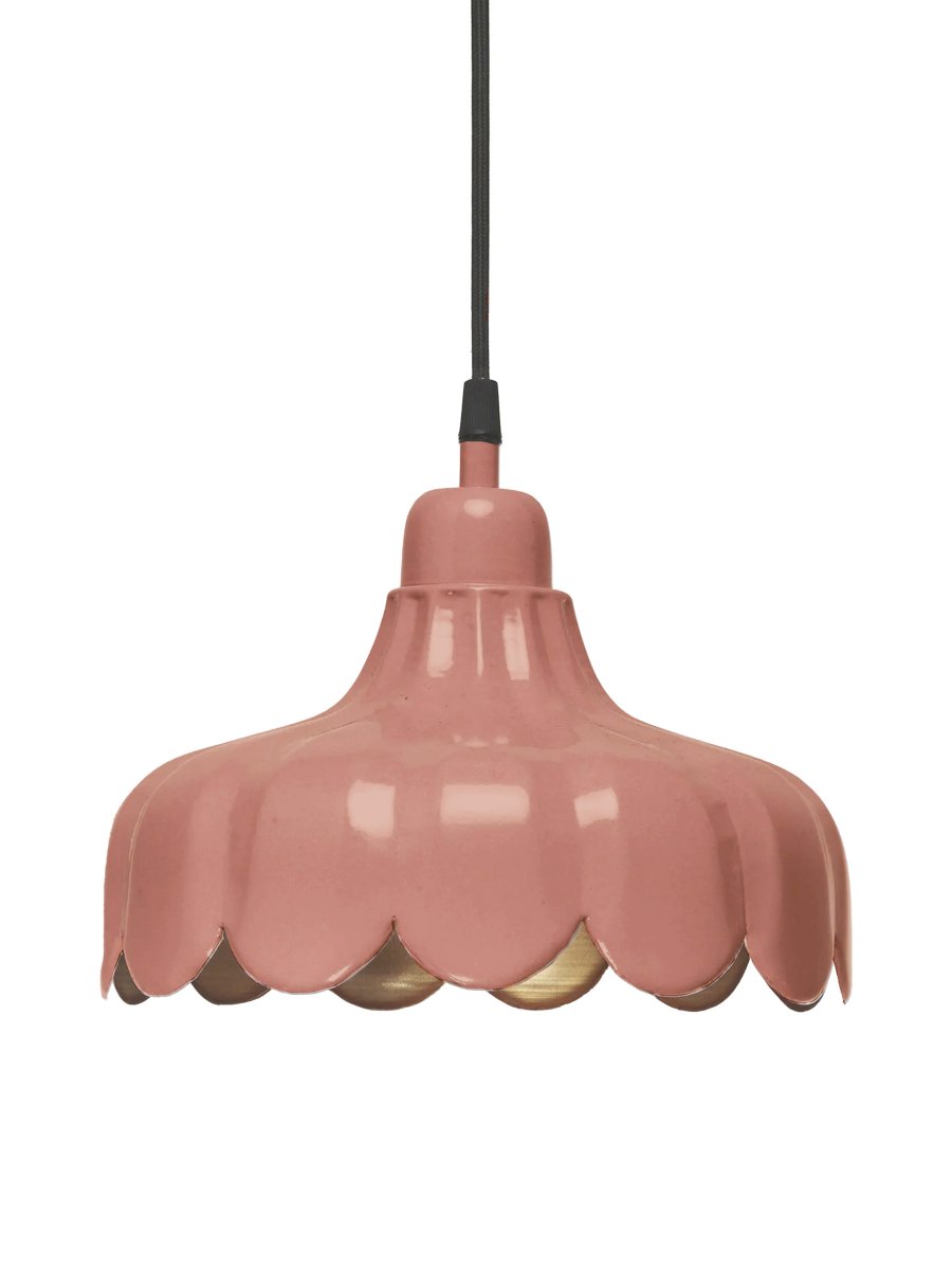 Wells Ø24 Dunkelrosa fensterlampe Von PR Home - Wells wird Ihr Zuhause mit ihren femininen Formen und ansprechenden Farben bereichern.