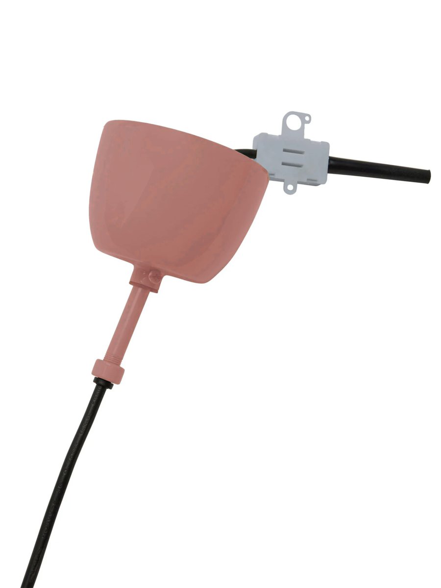 Wells Ø45 Dunkelrosa hängelampe Von PR Home - Wells wird Ihr Zuhause mit ihren femininen Formen und ansprechenden Farben bereichern.