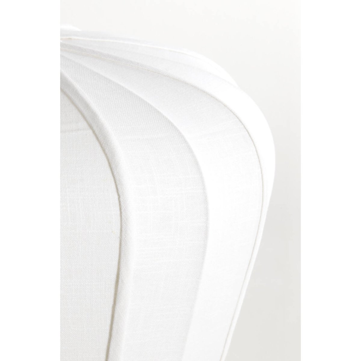 Zubedo Ø50 Cremeweiß hängelampe Von Light & Living - Zubedo besticht durch seine weiche und elegante Form und ist mit cremeweißem Stoff bezogen, der für eine warme und angenehme Lichtverteilung sorgt.