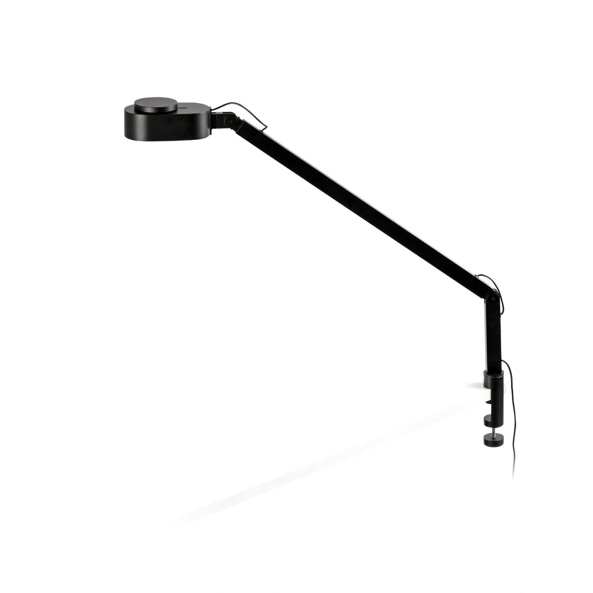 Inviting 86cm Schwarz klemmlampe Von Faro Barcelona - Der Leuchtenkopf ist horizontal und vertikal verstellbar und das Licht dimmbar.