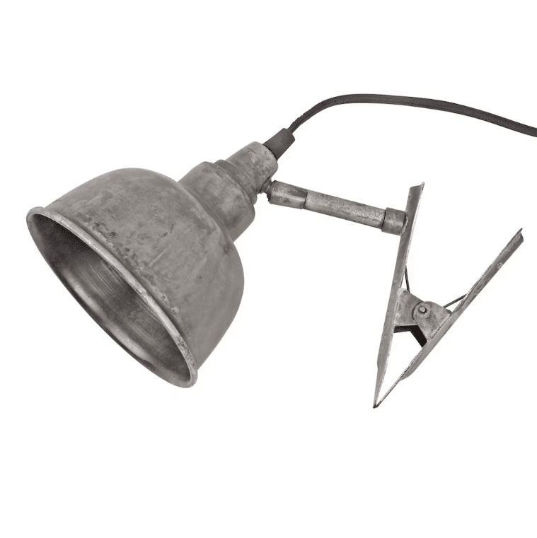 Anna Antikes Silber klemmlampe Von Strömshaga - Klemmstrahler mit antik-silberfarbener Oberfläche.