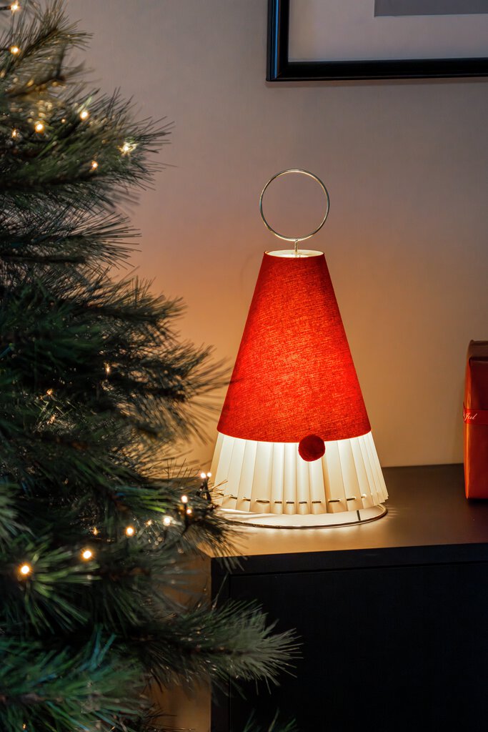 Papierweihnachtsmann ROT Von Konstsmide - Verleiht dem Zuhause in der Advents- und Weihnachtszeit einen sanften und warmen Schein, der es erhellt.