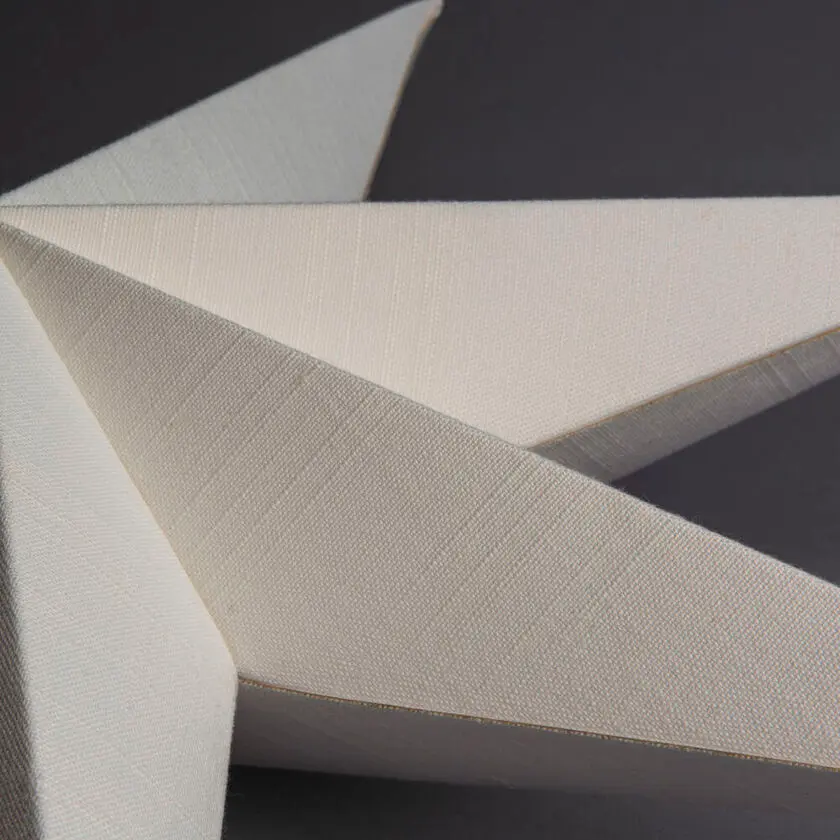 Papierstern Ø78 Weiß Von Konstsmide - Lieferung mit 5 m wei&szlig;em Kabel, Netzschalter und Stecker.