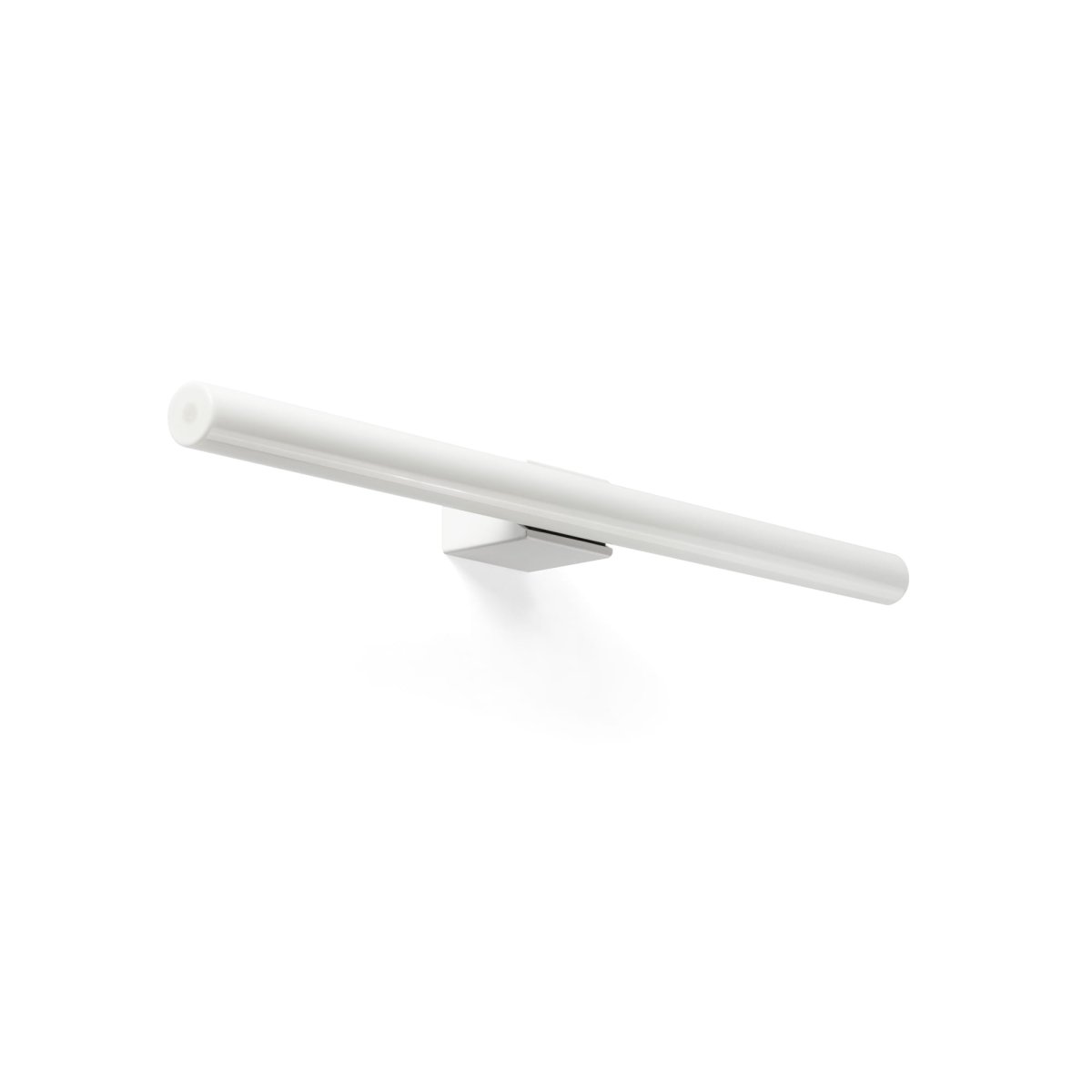 Calma 50cm Weiß badezimmerlampe Von Faro Barcelona - Dank des integrierten Leuchtmittels und des vielseitigen Designs kann die Leuchte je nach Raumbedarf horizontal oder vertikal montiert werden.