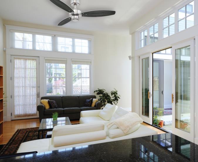 Jet I Ø105 Gebürsteter Stahl Von Westinghouse - Mit einem Geräuschpegel von nur 51 dB und einer Garantie von 10 Jahren auf den Motor ist er langlebig und zuverlässig.