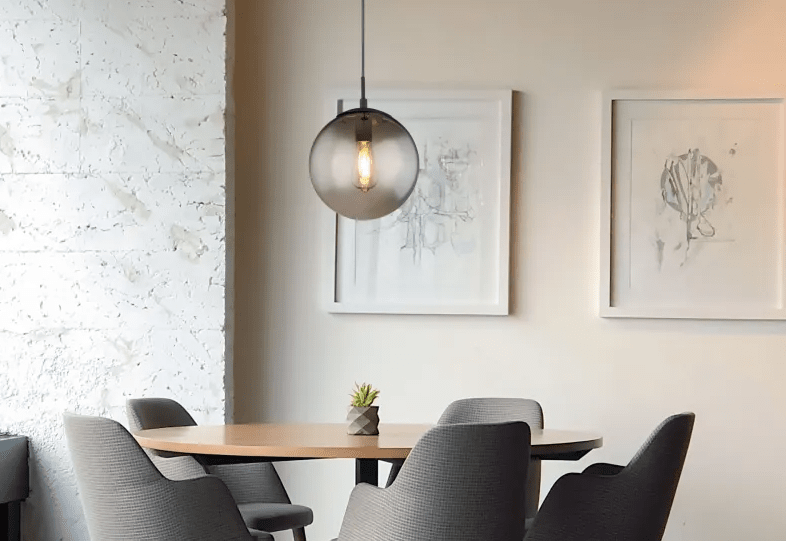 Blama Ø25 Rauchfarben hängelampe Von Globo Lighting - Verleihen Sie Ihrem Zuhause mit der Blama Pendelleuchte eine raffinierte Note.