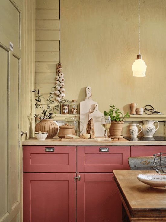 Selma Ø12 Weiß fensterlampe Von Strömshaga - Die Lampe hat keine Verbindung zur Wand oder zur Decke, Sie k&ouml;nnen also selbst entscheiden, womit Sie sie verbinden m&ouml;chten.