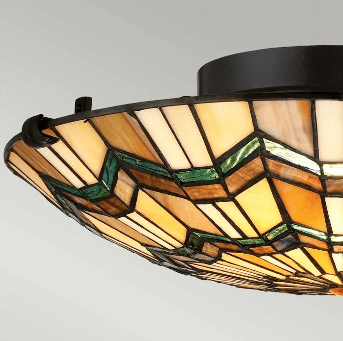 Alscott Ø42 Mehrfarbig Von Elstead Lighting - Der klassische Lampensockel ist elegant in Bronze gehalten und unterstreicht den zeitlosen und handwerklichen Charakter des Designs.