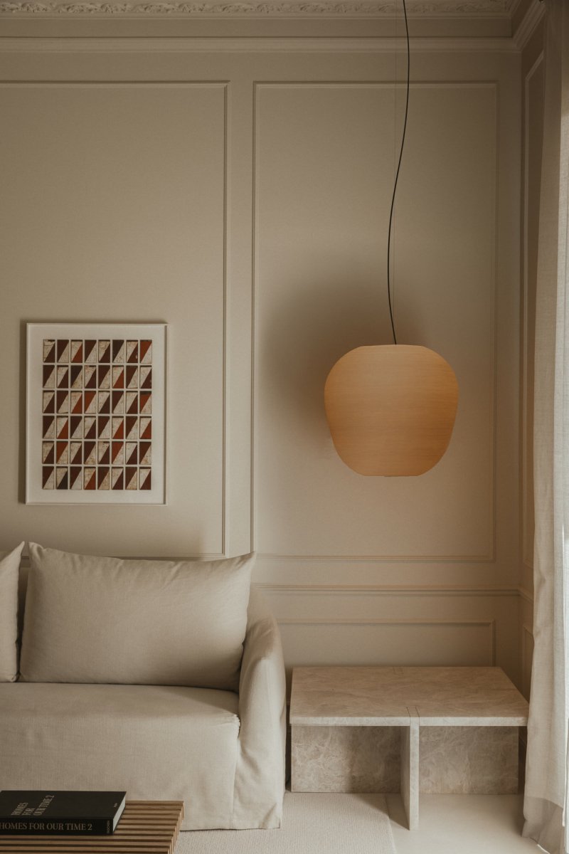 Tierra Ø52 Beige hängelampe Von Faro Barcelona - Eingeschaltet verwandelt sich die Leuchte in eine Lichtskulptur mit starker visueller Pr&auml;senz.
