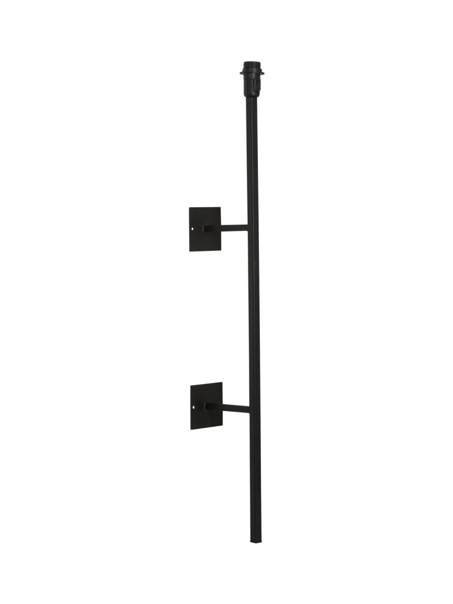 Rod 108cm Schwarz wandlampe Von PR Home - Rod-Wandleuchte aus mattschwarzem Metall mit stilvollen geraden Linien.
