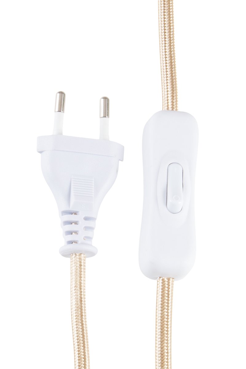 Lorenzo 46cm Beige tischlampe Von Globen Lighting - Die handgefertigte Struktur verleiht jeder Leuchte einen nat&uuml;rlichen und lebendigen Ausdruck, w&auml;hrend der beigefarbene Textilschirm f&uuml;r eine sanfte und behagliche Atmosph&auml;re sorgt.