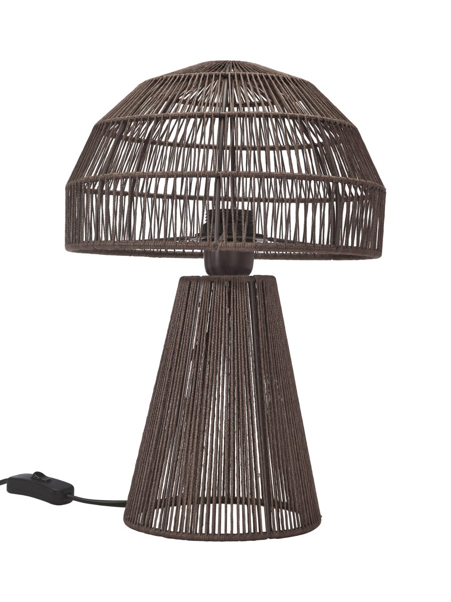 Porcini 37cm Braun tischlampe Von PR Home - Die Porcini-Tischlampe ist eine handgefertigte Lampe aus einem Metallrahmen, der von Hand mit glänzendem Garn umwickelt ist, wodurch das Licht fein durch die Fäden gefiltert wird.