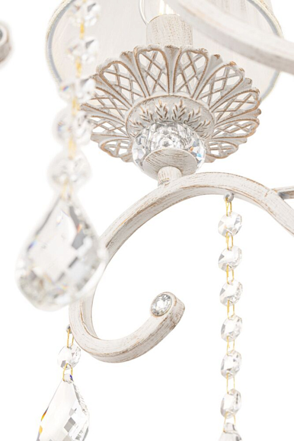 Grace Ø74 Weiß hängelampe Von Maytoni - Grace ist ein klassischer Kronleuchter aus Metall mit einem wundersch&ouml;nen Finish in Antikwei&szlig;.