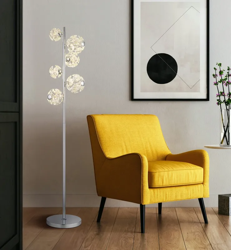 Virina Chrom stehlampe Von Globo Lighting - Med en perfekt balans mellan modern design och funktionalitet blir Virina ett lyxigt blickf&aring;ng som f&ouml;rh&ouml;jer rummets karakt&auml;r och skapar unika ljusmoment.