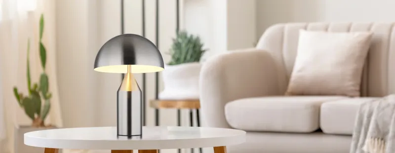 Atoma 40cm Nickel tischlampe Von Globo Lighting - Sk&auml;rmen i matt nickel och vitt skapar en harmonisk kontrast och ger en behaglig ljusspridning.