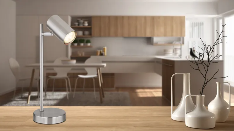 Robby 35cm Mattnickel schreibtischlampe Von Globo Lighting - Robby &auml;r en praktisk skrivbordslampa som blir ett stilfullt tillskott till ditt hem.