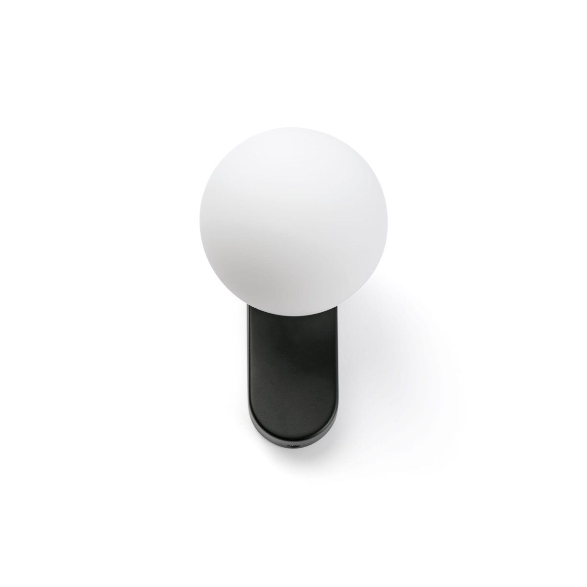 Mabe 16cm Schwarz badezimmerlampe Von Faro Barcelona - Dank der Schutzart IP44 ist sie feuchtigkeitsbeständig und ideal für Badezimmer.