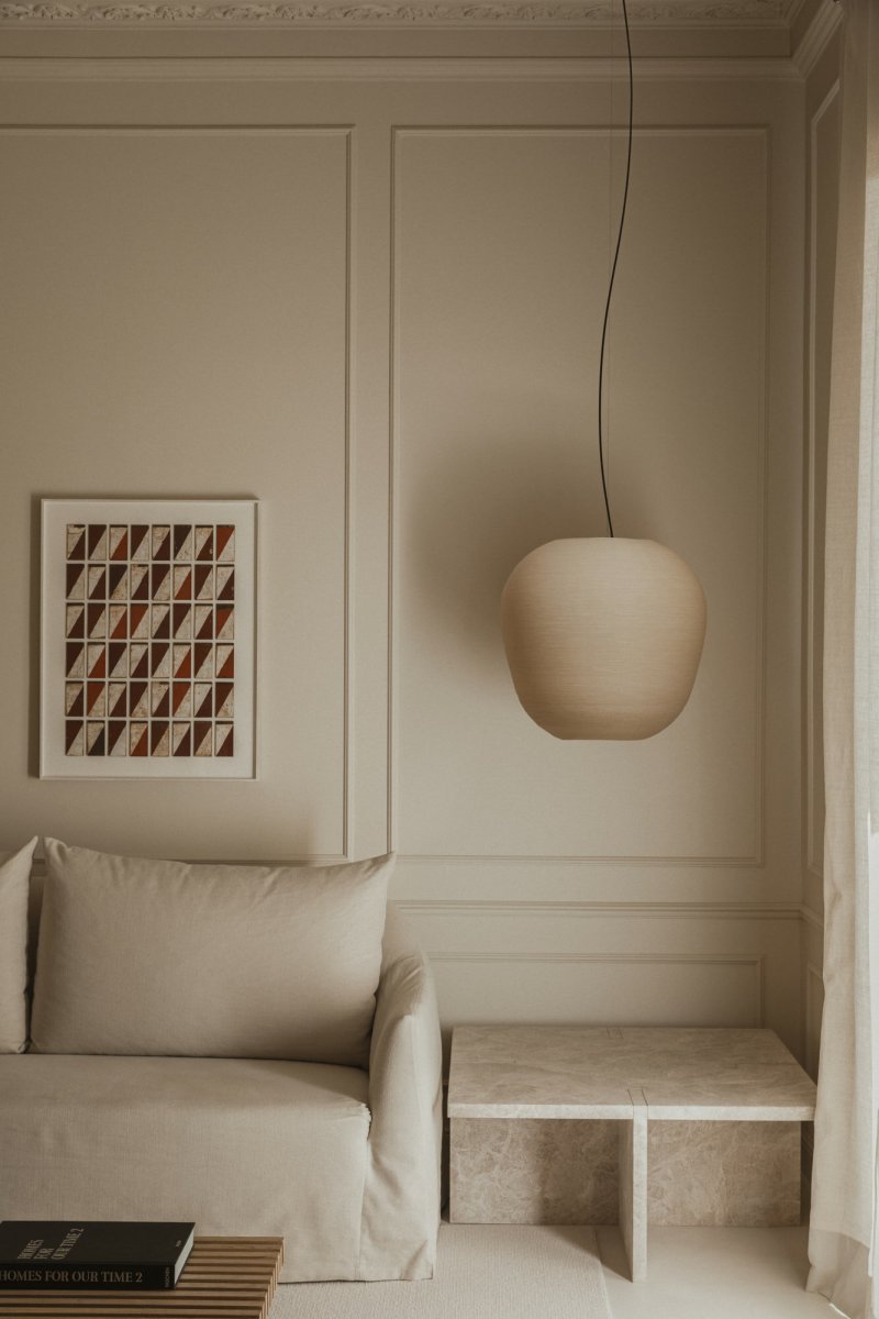 Tierra Ø52 Beige hängelampe Von Faro Barcelona - Eingeschaltet verwandelt sich die Leuchte in eine Lichtskulptur mit starker visueller Pr&auml;senz.