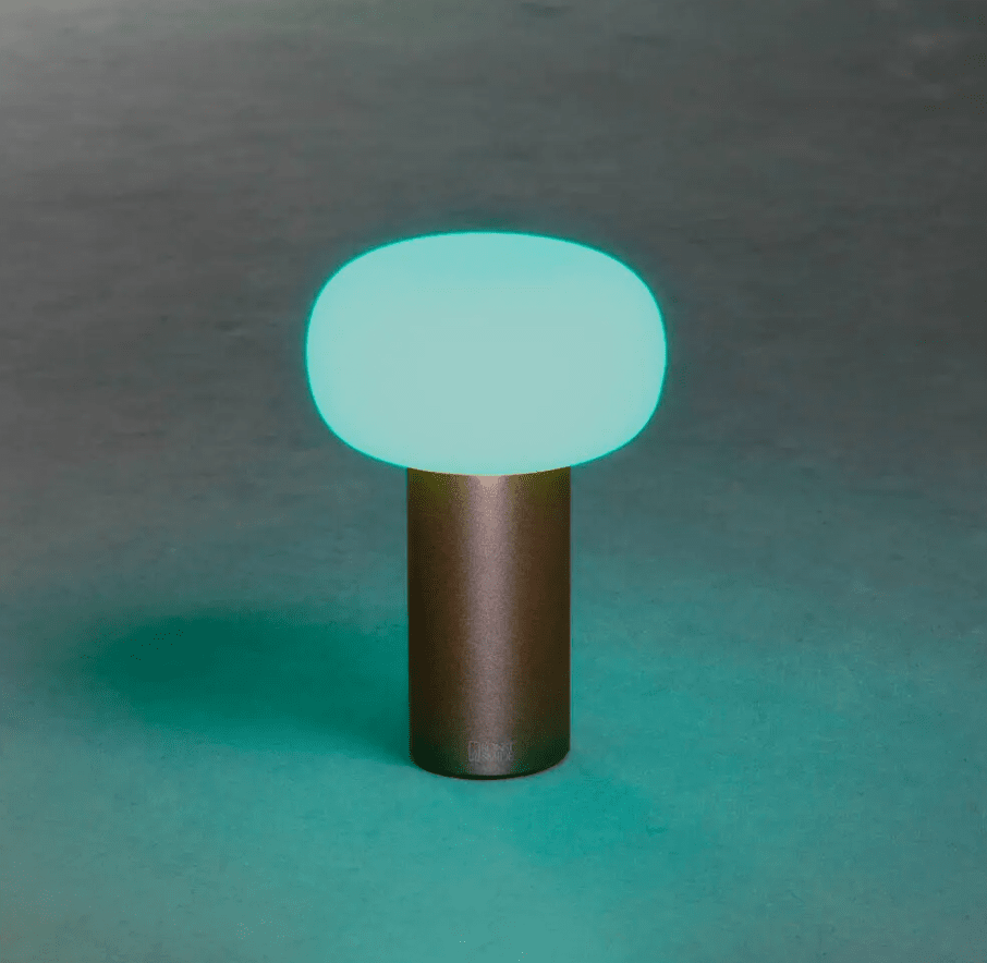 Antibes 20cm Rost tragbare Von Konstsmide - Zusätzlich ist die Lampe mit RGB-Farbwechsel ausgestattet.