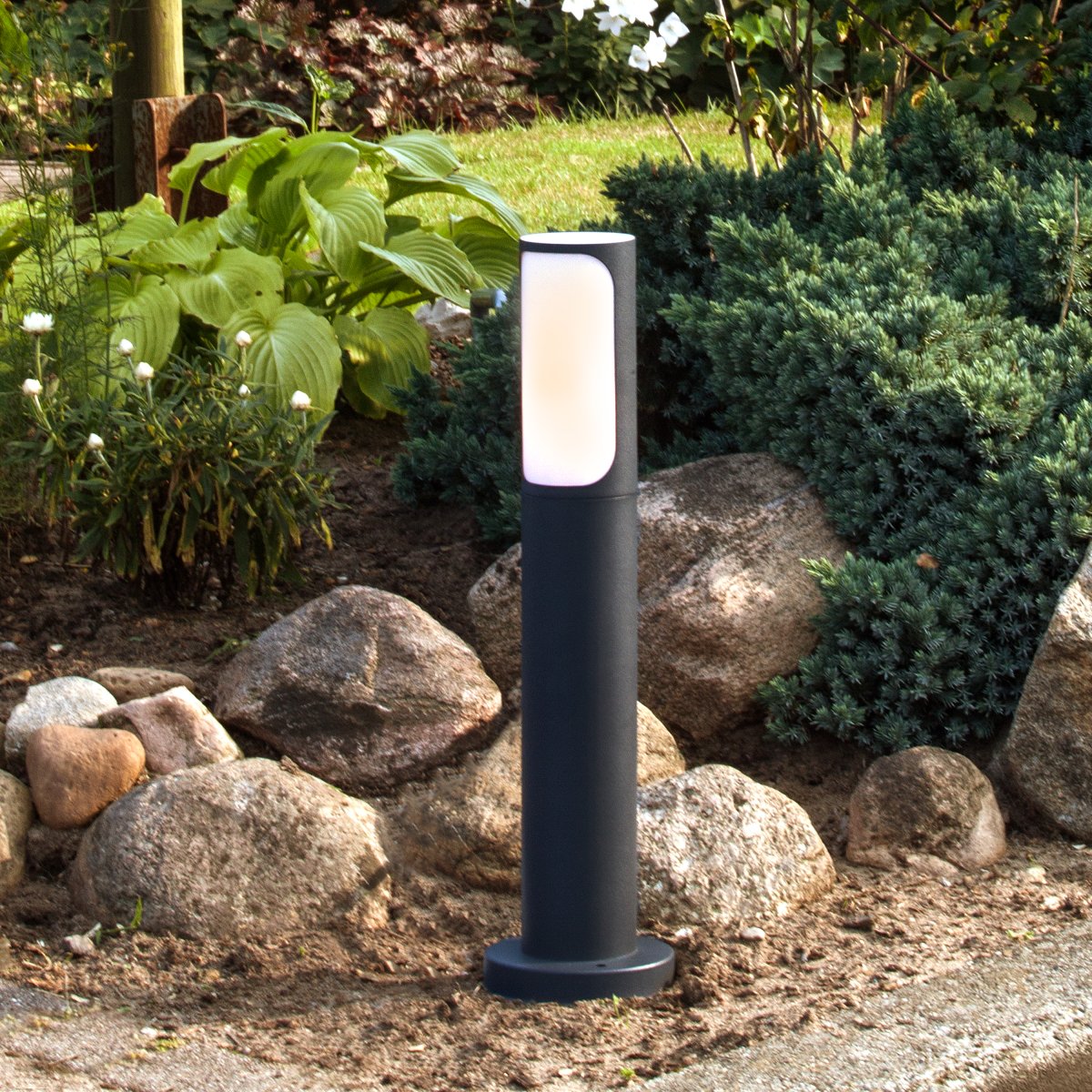 Gap 50cm Anthrazit pollarleuchten Von Brilliant - Mit seiner H&ouml;he von 0,5 Metern ist es stilvoll und funktional.