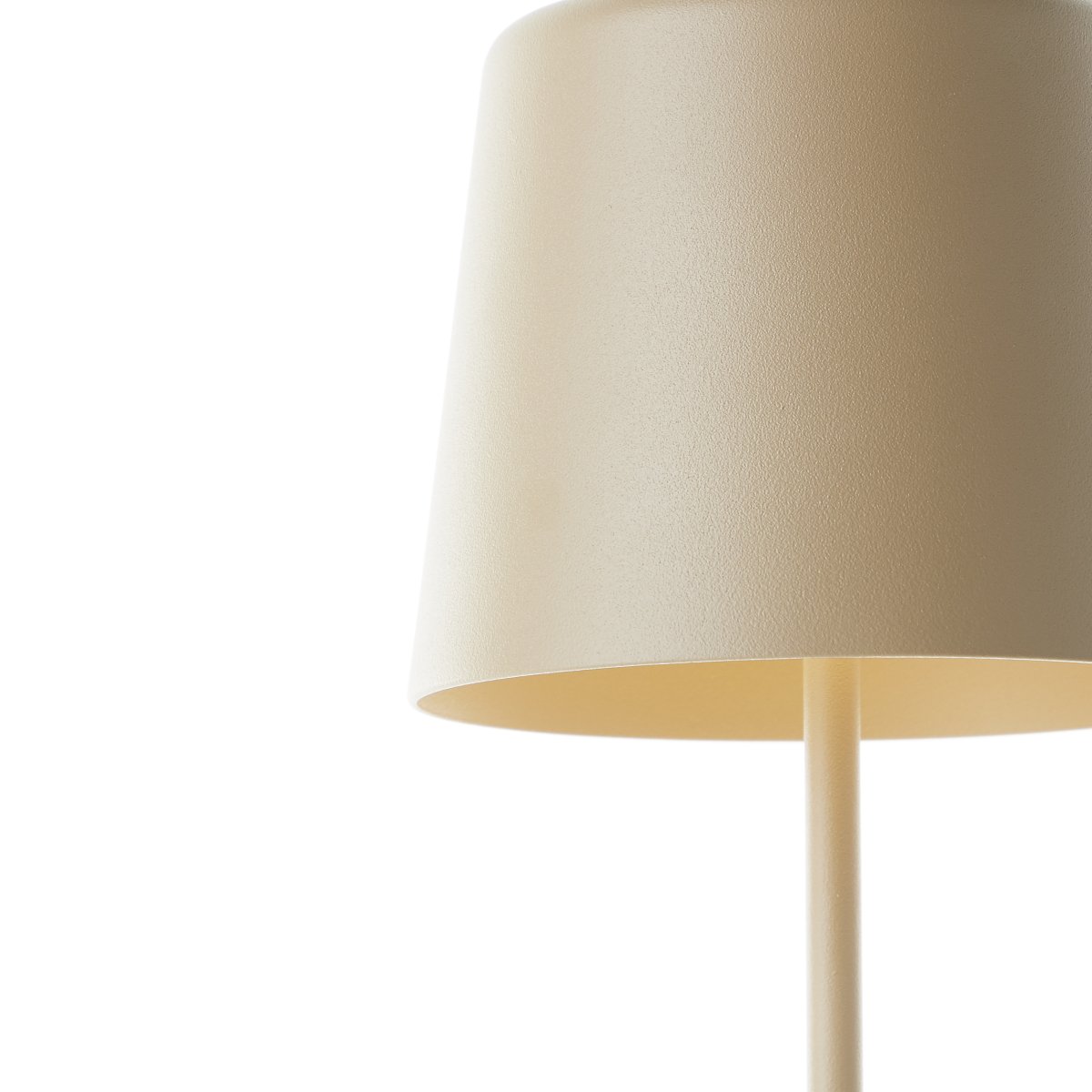 Kaami 37cm Matter Cappuccino tragbare Von Brilliant - Mit seiner hohen IP44-Einstufung ist es wetterfest und perfekt f&uuml;r den Au&szlig;en- und Innenbereich geeignet.