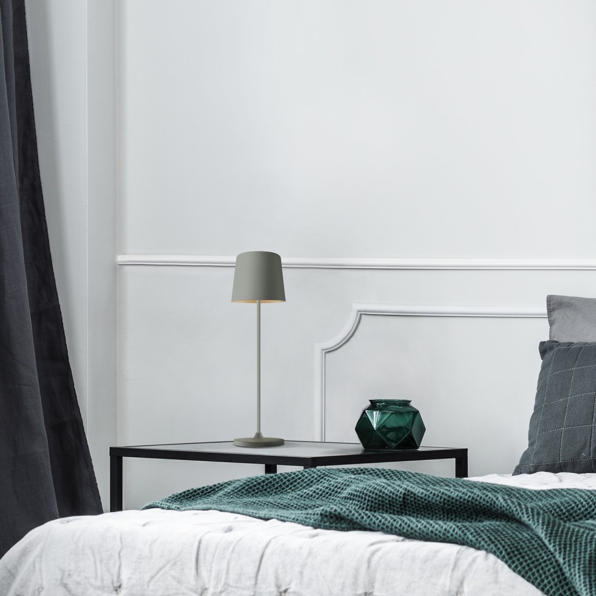 Kaami 37cm Mattgrau tragbare Von Brilliant - Mit seiner hohen IP44-Einstufung ist es wetterfest und perfekt f&uuml;r den Au&szlig;en- und Innenbereich geeignet.