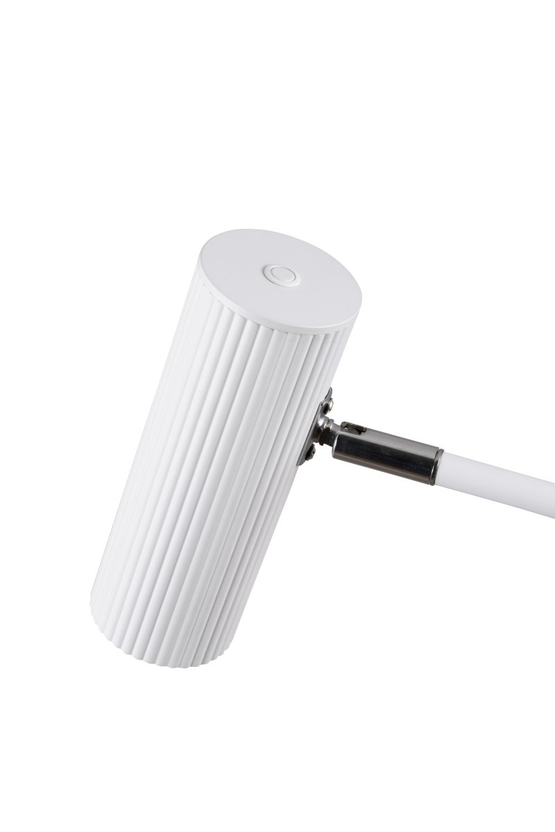 Hubble Read Weiß stehlampe Von Globen Lighting - Hubble Read ist eine elegante Stehleuchte mit geripptem, netzartigem und kippbarem Schirm, mit dem Sie das Licht in die gewünschte Richtung lenken können.