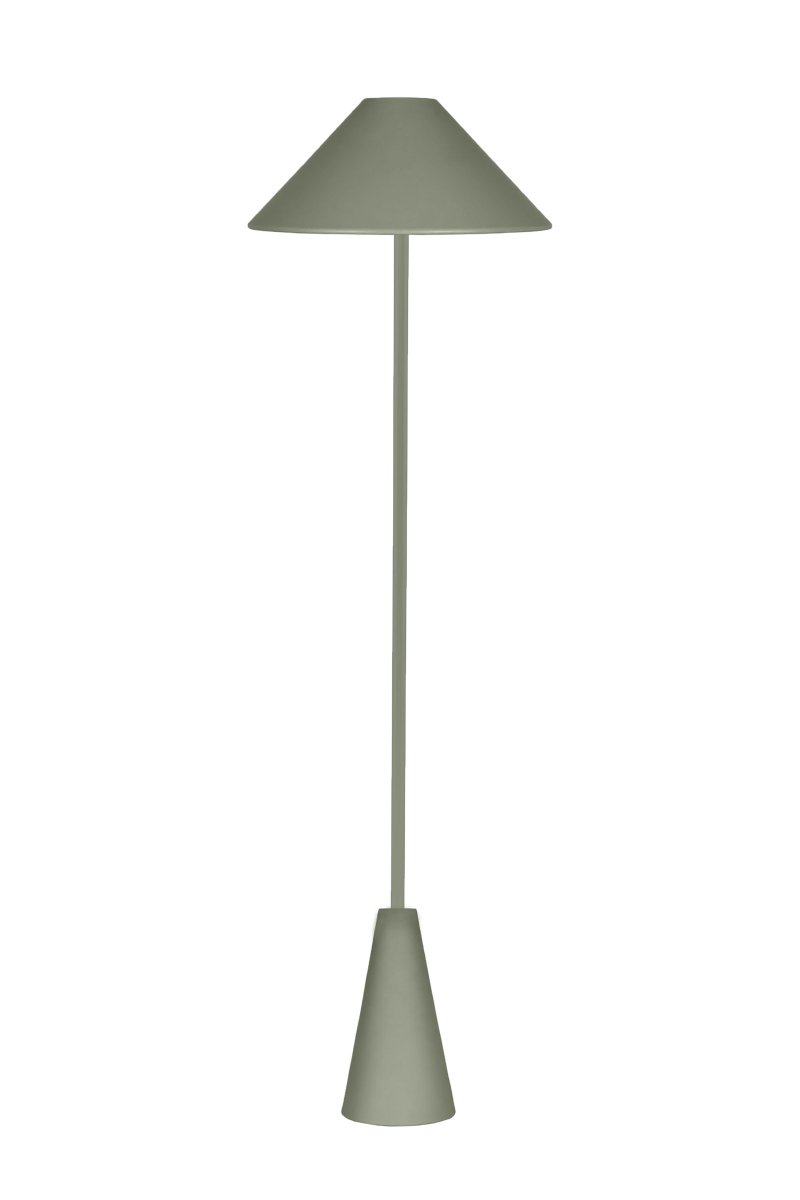 Cannes Moosgrün stehlampe Von Globen Lighting - Die Stehleuchte Cannes basiert auf einer Balance geometrischer Formen in einem minimalistischen und stilvollen Design, das in viele Umgebungen passt.