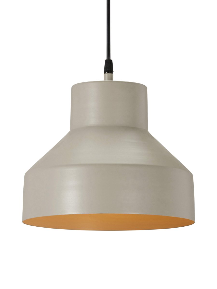 Solo Ø26 Beige hängelampe Von PR Home - Beigefarbenes, mattes Finish innen und außen.
