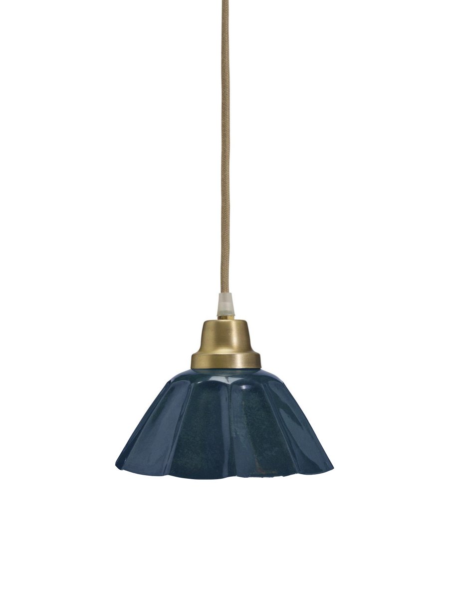 Ester Ø17 Blau fensterlampe Von PR Home - Die Fensterleuchte Ester aus Metall mit einer emaillierten Oberfl&auml;che in Marmoroptik ist ein Unikat.