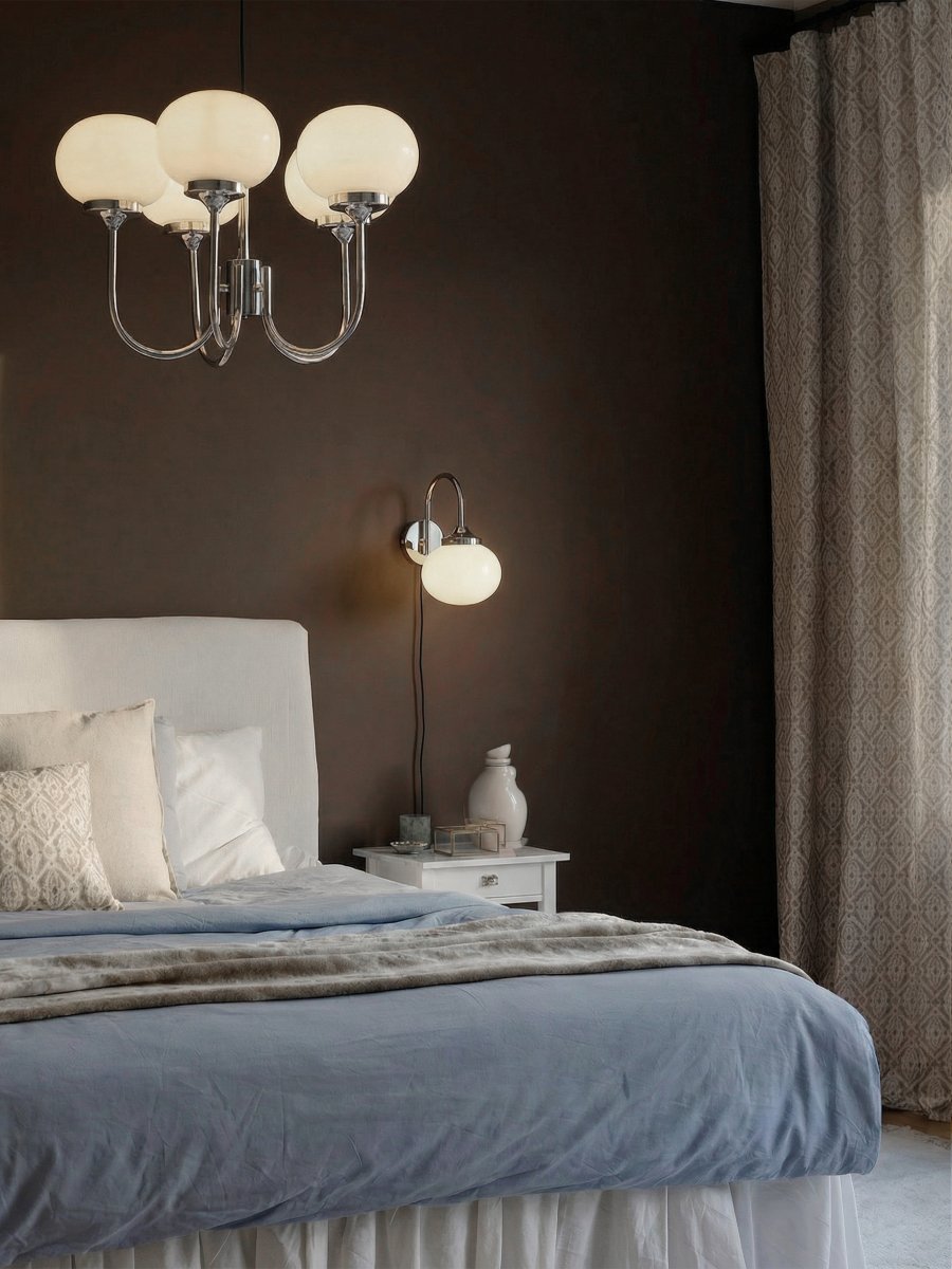 Elsy 30cm Weiß leselampe Von PR Home - Der sanft geschwungene Arm verleiht der Leuchte eine harmonische Ausstrahlung und macht sie zu einem dekorativen Element in Flur, Schlafzimmer oder Wohnzimmer.