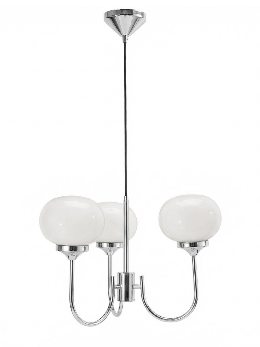 Elsy 3 Ø45 Chrom hängelampe Von PR Home - Er ist aus Metall mit Chrom-Finish und wei&szlig;en Glasschirmen gefertigt.
