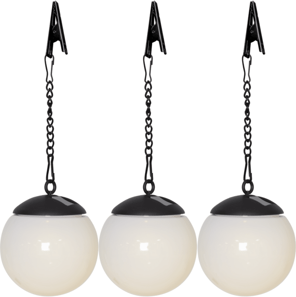 Globus 3er-Pack Weiß solarleuchte Von Star Trading - Die Globus-Solarleuchten im 3er-Pack sind stilvolle H&auml;ngeleuchten aus wei&szlig;em PS, die sich dank der mitgelieferten 13 cm langen Kette und des Clips einfach aufh&auml;ngen lassen.