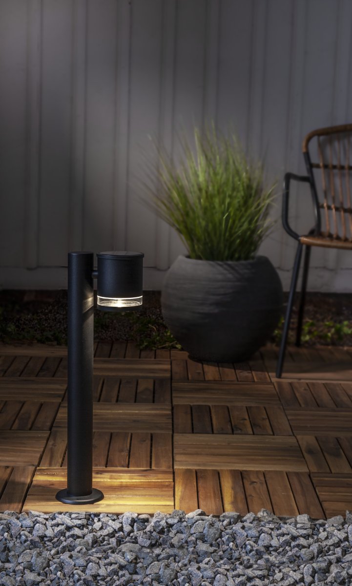 Vienna Schwarz solarleuchte Von Star Trading - Platzieren Sie die Gehwegbeleuchtung dort, wo die Sonne sie erreichen kann.