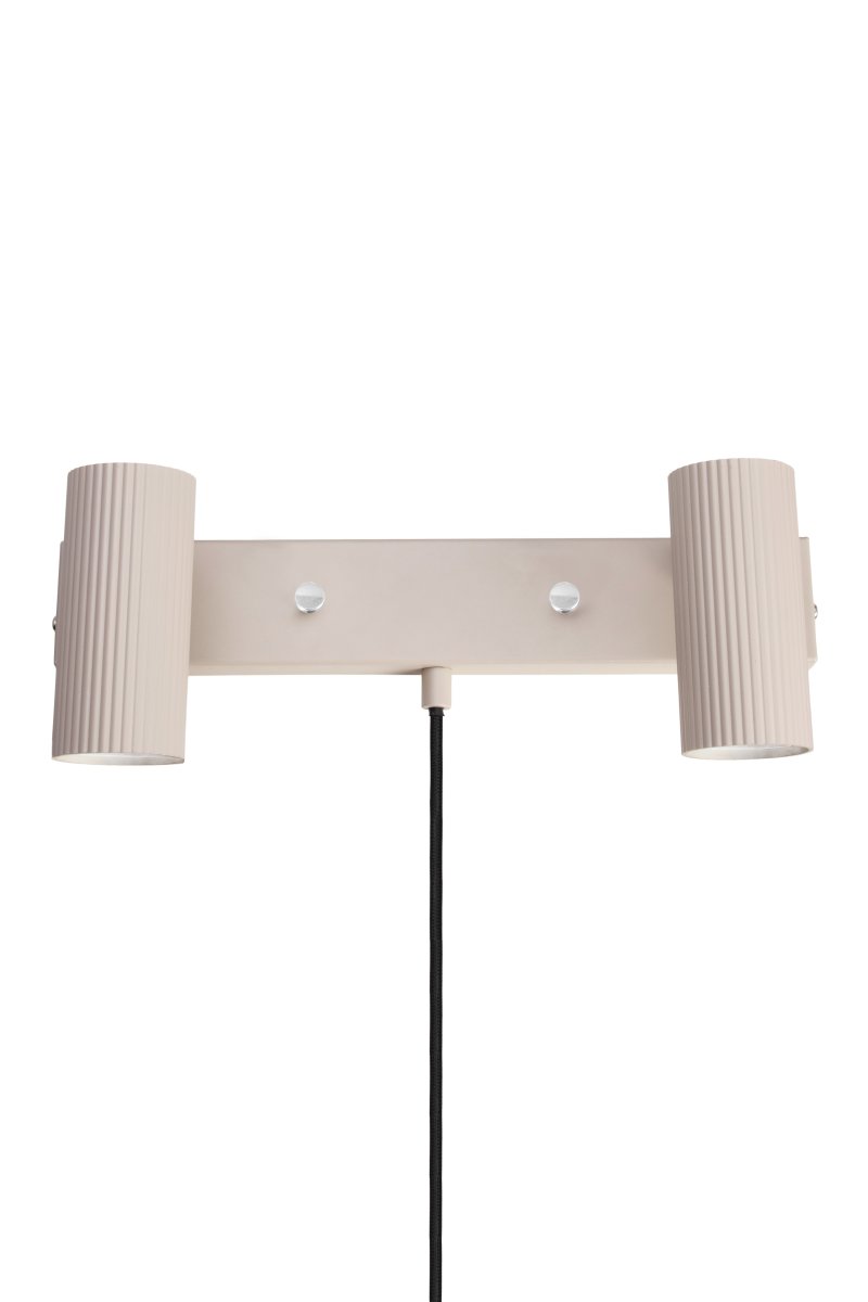 Hubble Beige leselampe Von Globen Lighting - Die Schirme sind in der Höhe und seitlich verstellbar.