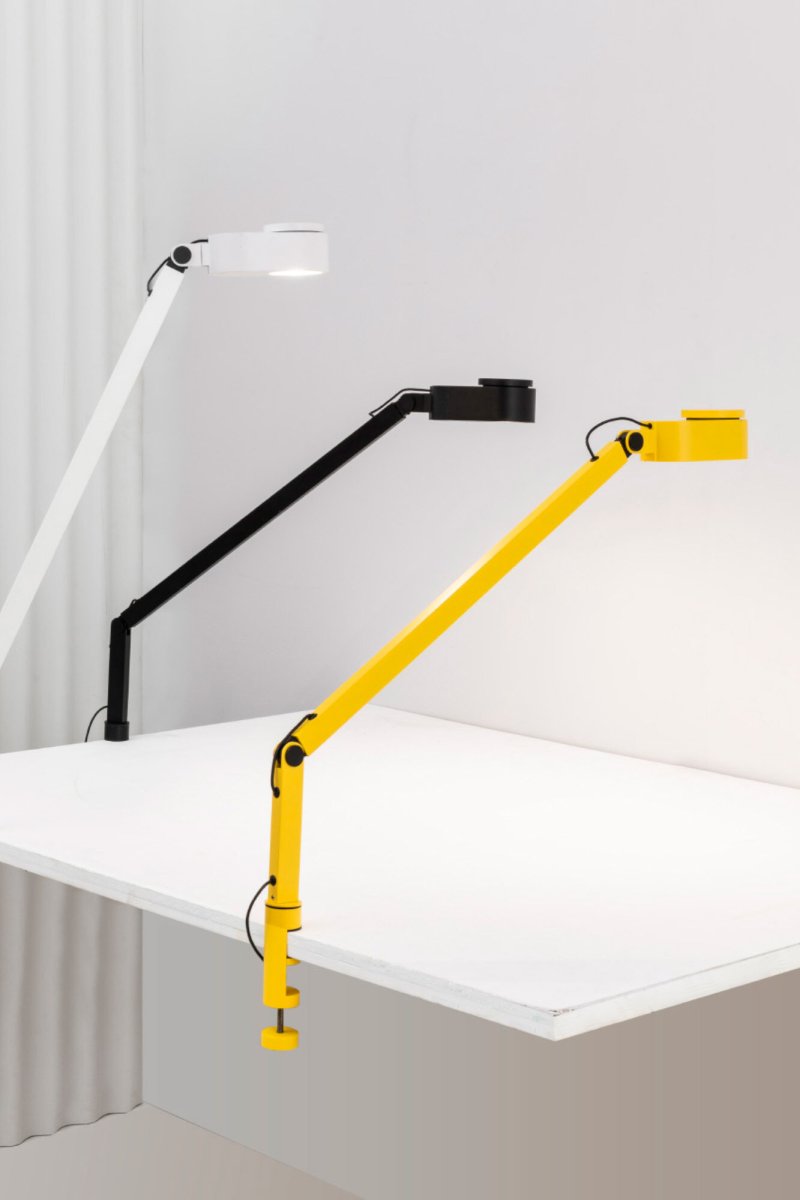 Inviting 86cm Schwarz klemmlampe Von Faro Barcelona - Der Leuchtenkopf ist horizontal und vertikal verstellbar und das Licht dimmbar.