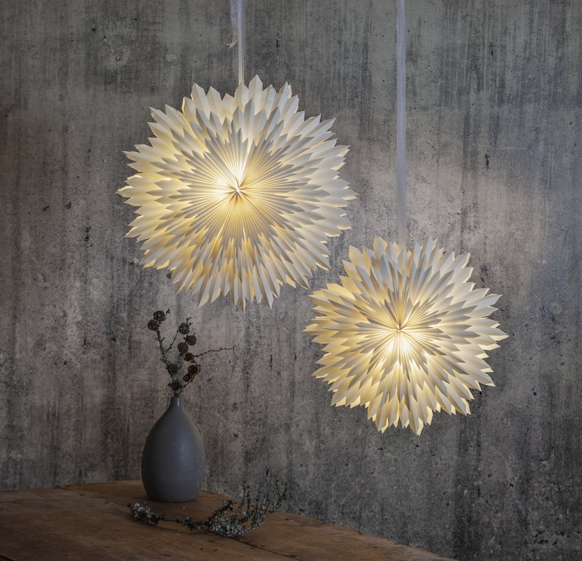 Ice Ø70 Weiß Von Star Trading - Die Kontur ist etwas grob, um ein winterlicheres Gef&uuml;hl zu vermitteln.