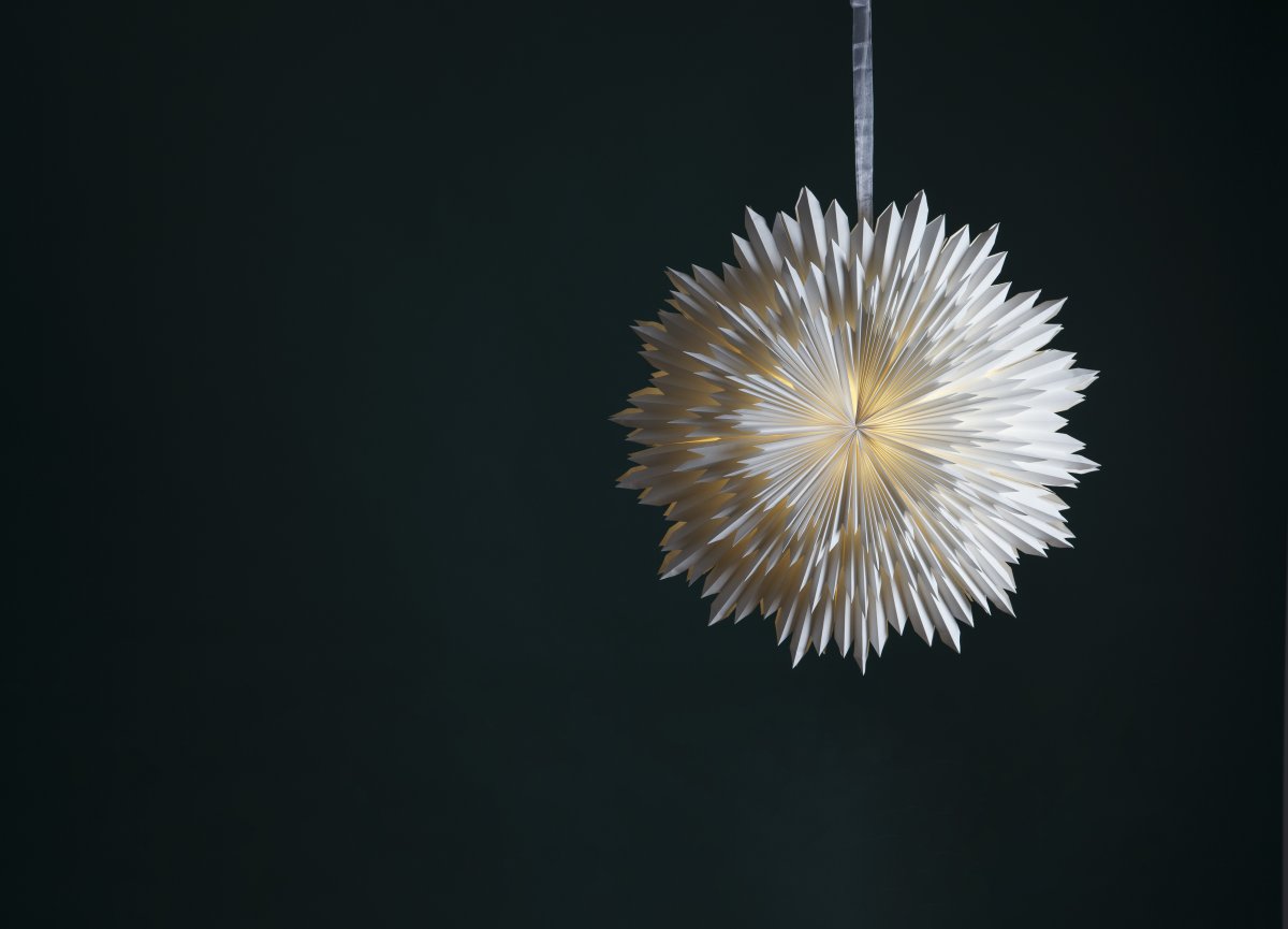 Ice Ø70 Weiß Von Star Trading - Die Kontur ist etwas grob, um ein winterlicheres Gef&uuml;hl zu vermitteln.