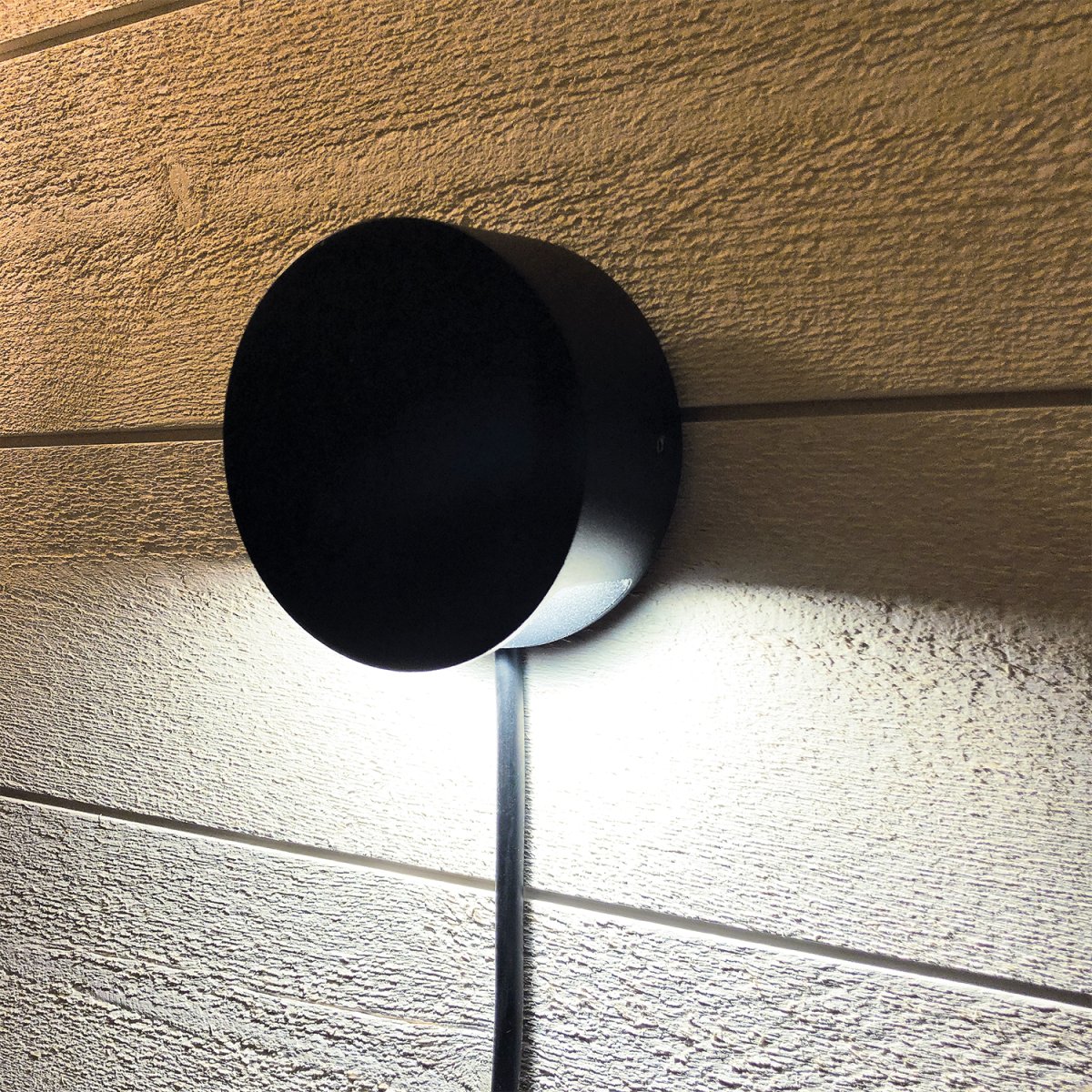 Nero Schwarz Von Lightson - Ein flexibles und günstiges 12-Volt-System (sichere Kleinspannung) für Ihren Garten, das Sie einfach selbst installieren und später bei Bedarf auf bis zu 50 Meter erweitern können.