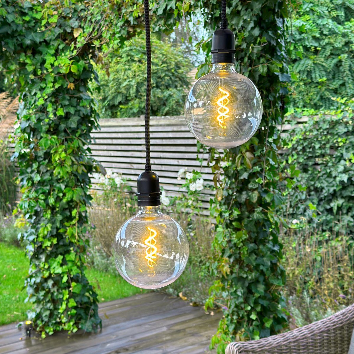 Deco bulb XL Transparent Von Lightson - Sie müssen einen Transformator wählen, der zur Gesamtwattzahl Ihrer Leuchten passt.